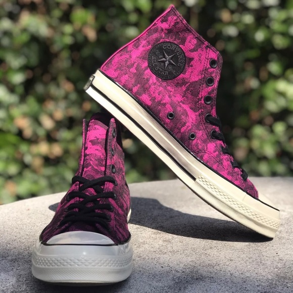 Converse Chuck 70 Hi Fuchsia Camo Denim Sneakers - Picture 2 of 9